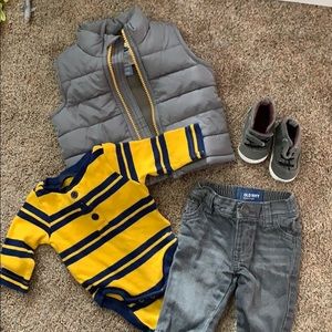 Old navy baby boys 0-3mths bundle 4items